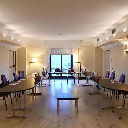 Hotel Renaissance Tuscany Il Ciocco & 4*