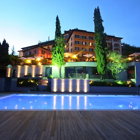 Renaissance Tuscany Il Ciocco & 4*